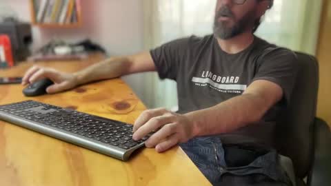 Snapshot of martincito22xl chatting on December 18, 12:29 pm Martincito online show from December 18, 12:29 pm