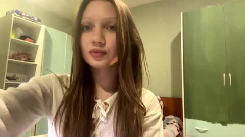 Snapshot of martinwion chatting on September 26, 8:35 pm Emily online show from September 26, 8:35 pm