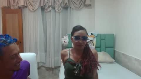 Snapshot of mary_and_yei chatting on September 15, 4:56 am mary_and_yei online show from September 15, 4:56 am