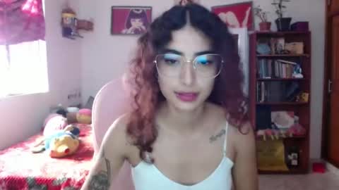 Snapshot of mary_jane1_ chatting on March 6, 1:35 pm mary online show from March 6, 1:35 pm