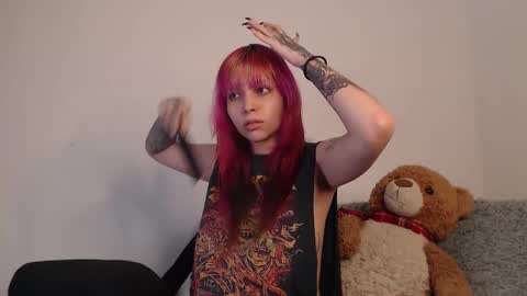                      100   online show from October 8, 8:23 am