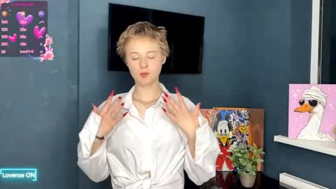 mary online show from May 28, 10:45 am