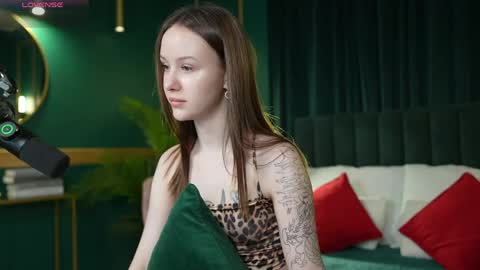 yours fetish mary online show from May 27, 4:31 am