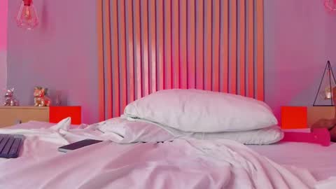 Snapshot of mary_suarez chatting on February 20, 6:50 am Maria online show from February 20, 6:50 am