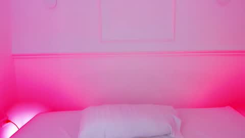 Snapshot of mary_suarez chatting on September 19, 2:24 am Maria online show from September 19, 2:24 am