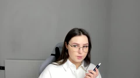 Snapshot of mary_wave_ chatting on April 30, 6:42 am Alice online show from April 30, 6:42 am