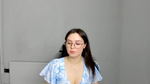 Snapshot of mary_wave_ chatting on May 22, 6:31 am Alice online show from May 22, 6:31 am