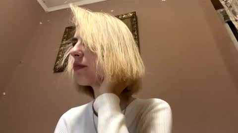 Tessa  online show from February 8, 5:38 pm