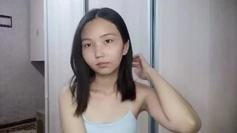 Snapshot of marybellegalaviz chatting on July 5, 1:07 pm Lily online show from July 5, 1:07 pm
