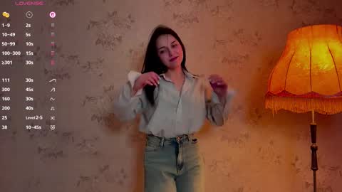 Stephie online show from February 4, 8:25 pm