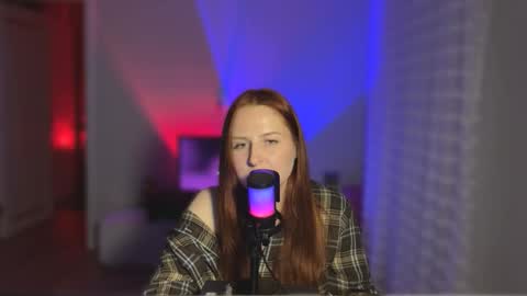 Snapshot of maryleesa chatting on April 17, 8:01 pm SirenVictoria online show from April 17, 8:01 pm