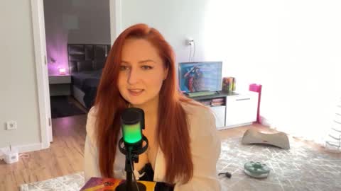 Snapshot of maryleesa chatting on May 18, 12:55 pm SirenVictoria online show from May 18, 12:55 pm