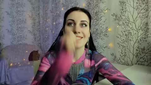 Snapshot of marylou_ chatting on February 21, 6:29 am Mary Lou online show from February 21, 6:29 am