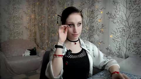 Snapshot of marylou_ chatting on February 9, 7:34 am Mary Lou online show from February 9, 7:34 am