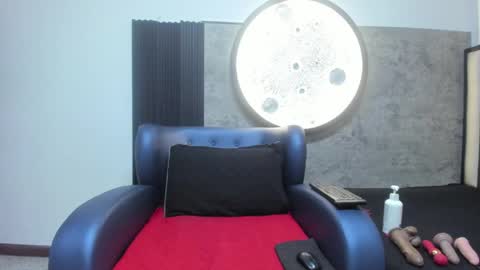 Snapshot of marymarr_23 chatting on May 28, 8:28 pm mary online show from May 28, 8:28 pm