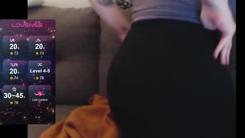 Snapshot of marymoonmarymoon chatting on November 2, 5:21 am Mary if youre new MJ if youve been here before - find me on online show from November 2, 5:21 am