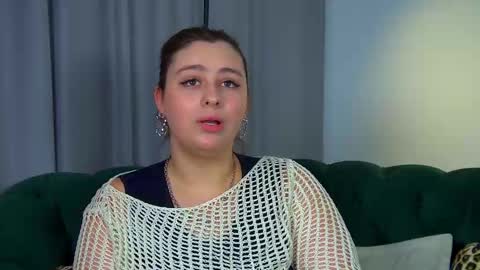 MaryMurrays online show from November 21, 6:39 pm