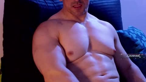 Snapshot of masked_bodybuilder chatting on February 2, 4:32 pm masked_bodybuilder online show from February 2, 4:32 pm