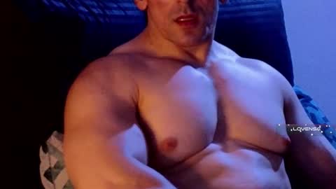 Snapshot of masked_bodybuilder chatting on February 12, 10:15 pm masked_bodybuilder online show from February 12, 10:15 pm