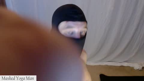 maskedyogaman online show from March 6, 3:47 am