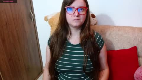 Monica online show from May 8, 9:42 pm