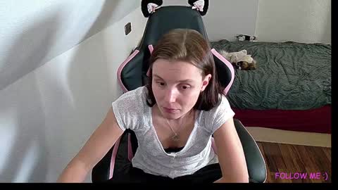 Snapshot of massageofyourlife chatting on December 8, 7:43 pm Queeny Kathy  Online at 2030 MEZ Sunday  Wednesday online show from December 8, 7:43 pm