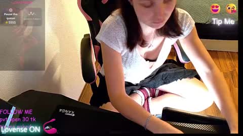Snapshot of massageofyourlife chatting on January 18, 7:37 pm Queeny Kathy  Online at 2030 MEZ Sunday  Wednesday online show from January 18, 7:37 pm