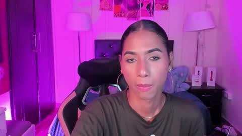 massielhot online show from February 4, 5:52 pm