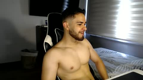 Snapshot of massimo_santino chatting on June 19, 3:27 pm Massimo Santino online show from June 19, 3:27 pm