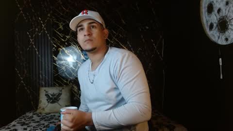 Snapshot of massimo_vidal chatting on February 1, 11:31 am massimo_vidal online show from February 1, 11:31 am