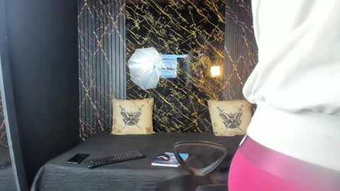 Snapshot of massimo_vidal chatting on February 20, 10:38 am massimo_vidal online show from February 20, 10:38 am