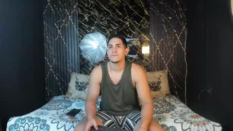 Snapshot of massimo_vidal chatting on February 27, 12:05 pm massimo_vidal online show from February 27, 12:05 pm