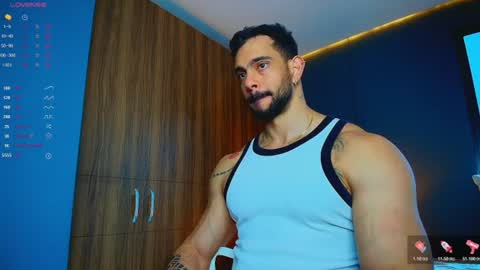 Snapshot of massimo_visconti chatting on July 17, 1:40 pm massimo online show from July 17, 1:40 pm