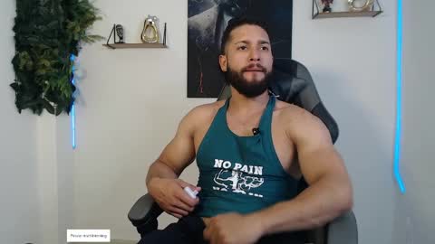 Snapshot of massimofiore_ chatting on April 9, 4:34 pm Massimo online show from April 9, 4:34 pm