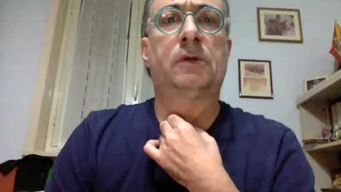 Snapshot of massimoxsempre chatting on December 13, 12:42 am massimoxsempre online show from December 13, 12:42 am