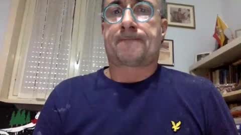 Snapshot of massimoxsempre chatting on December 13, 7:04 am massimoxsempre online show from December 13, 7:04 am