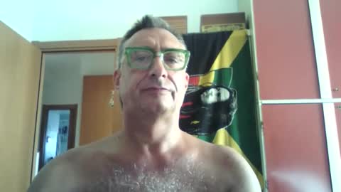 Snapshot of massimoxsempre chatting on October 11, 2:37 pm massimoxsempre online show from October 11, 2:37 pm