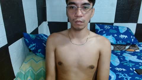 Snapshot of massive_boner02 chatting on December 9, 3:00 pm massive_boner02 online show from December 9, 3:00 pm