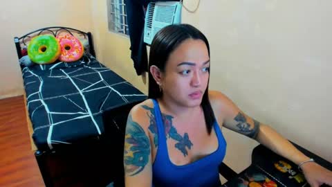 kimmy online show from April 30, 9:08 pm