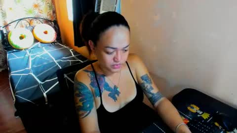 kimmy online show from May 24, 5:56 am