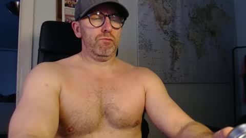 Snapshot of master8daddy69 chatting on February 25, 10:19 pm master8daddy69 online show from February 25, 10:19 pm
