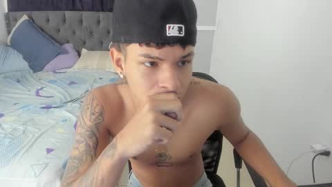 master_boy28 online show from October 11, 3:54 pm