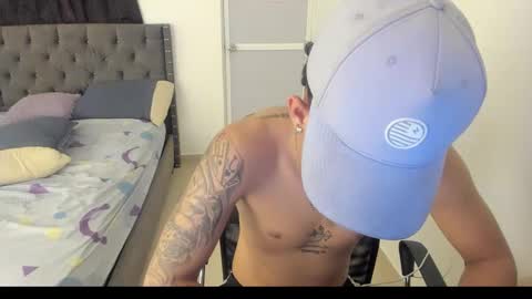 master_boy28 online show from October 14, 2:45 am