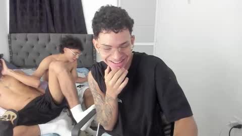 master_boy28 online show from October 28, 1:42 am