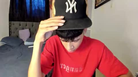 Snapshot of master_boy28 chatting on April 20, 7:48 pm master_boy28 online show from April 20, 7:48 pm