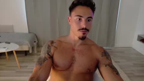 Snapshot of master_lukass chatting on June 25, 5:17 pm master_lukass online show from June 25, 5:17 pm