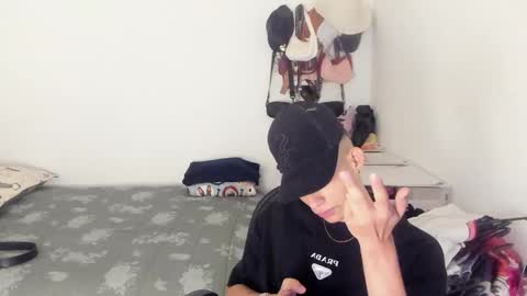 Snapshot of master_nea chatting on January 8, 6:43 pm master_nea online show from January 8, 6:43 pm