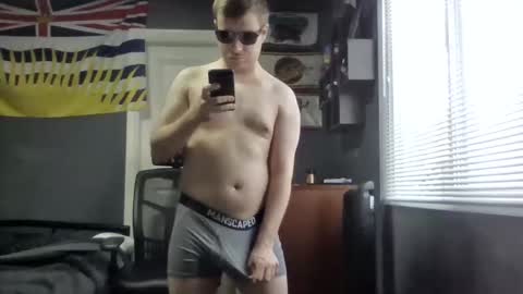 Snapshot of masterbrycexxx chatting on April 7, 1:17 am masterbrycexxx online show from April 7, 1:17 am