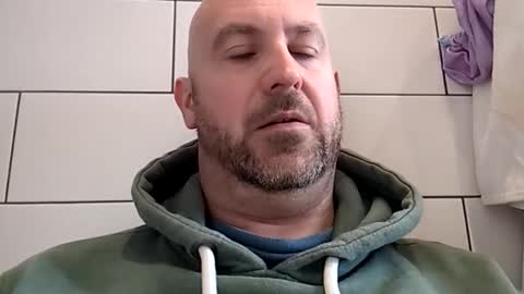 Snapshot of masterclass69er chatting on April 13, 1:49 pm Bob online show from April 13, 1:49 pm