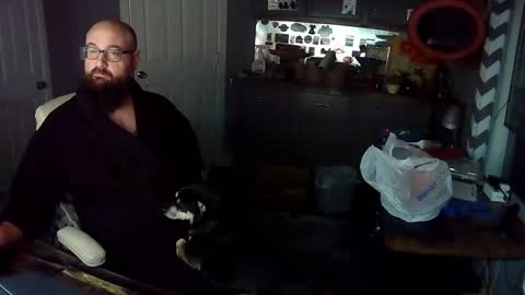 Snapshot of masterdurt chatting on February 6, 11:24 am The Big Duurty online show from February 6, 11:24 am